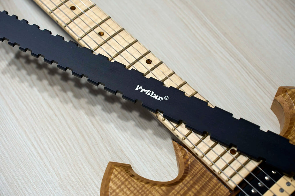 FRTLZR® BlackEdge Notched Straight Edge - Made in Germany.